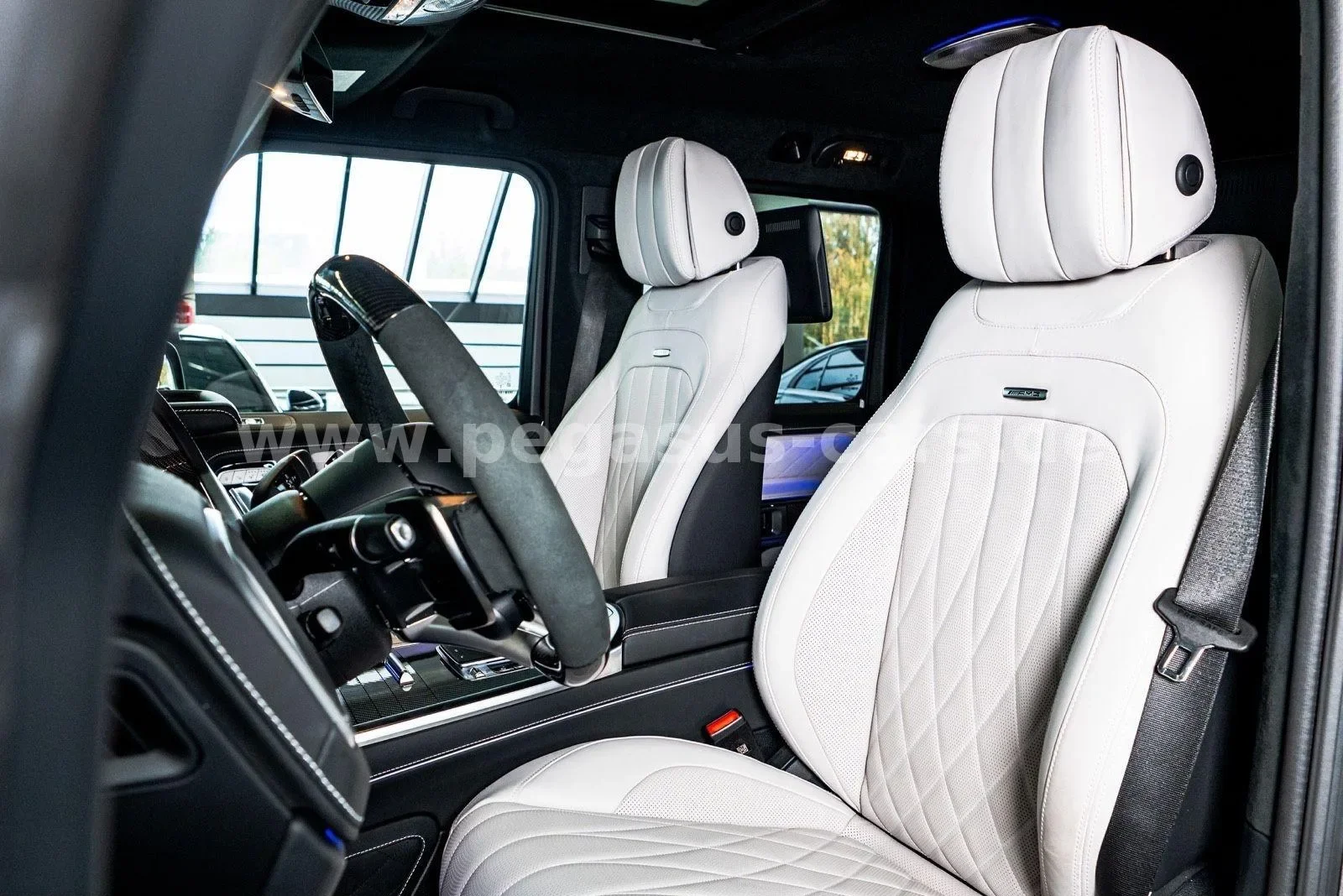 2026 Mercedes-AMG G 63 Superior Line, 2/30