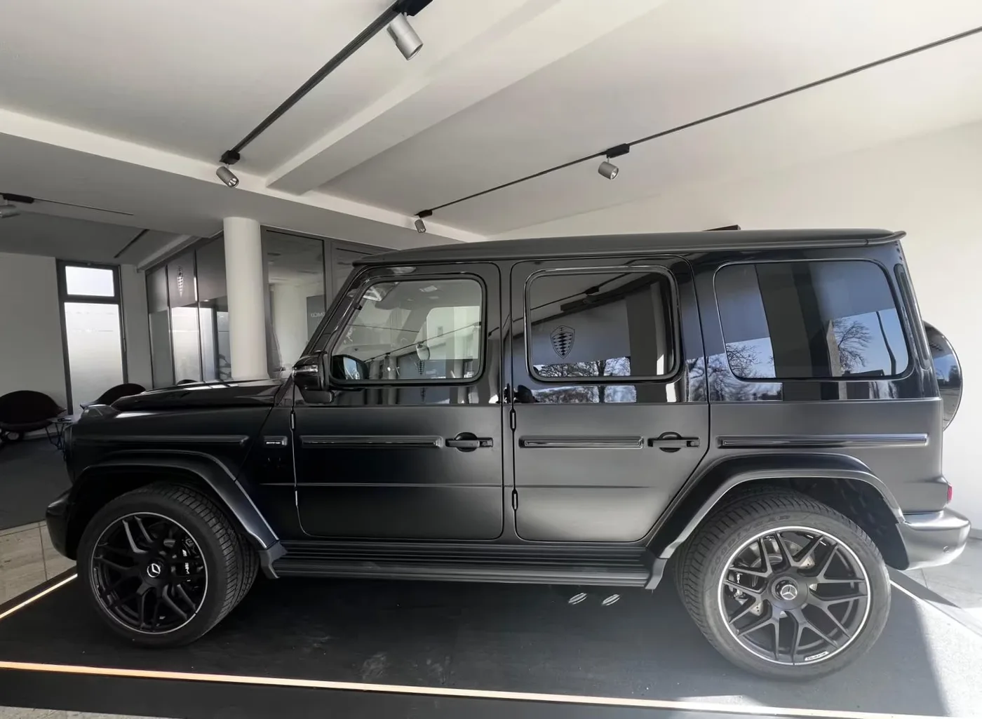 2026 Mercedes-AMG G 63 Facelift proposée par un concessionnaire spécialisé à Haar, Allemagne, photo 2 sur 22