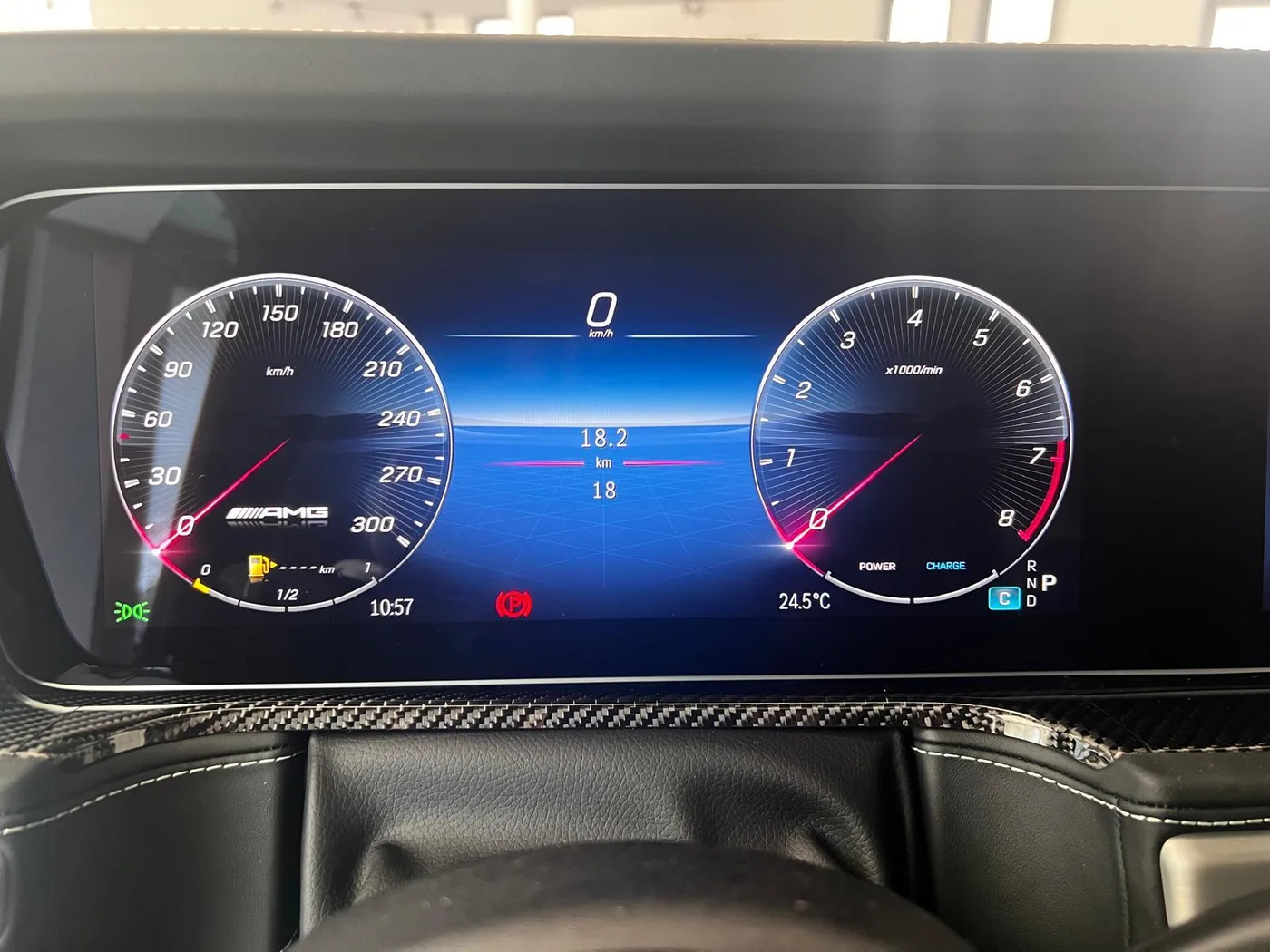 2026 Mercedes-AMG G 63 Facelift proposée par un concessionnaire spécialisé à Haar, Allemagne, photo 13 sur 22