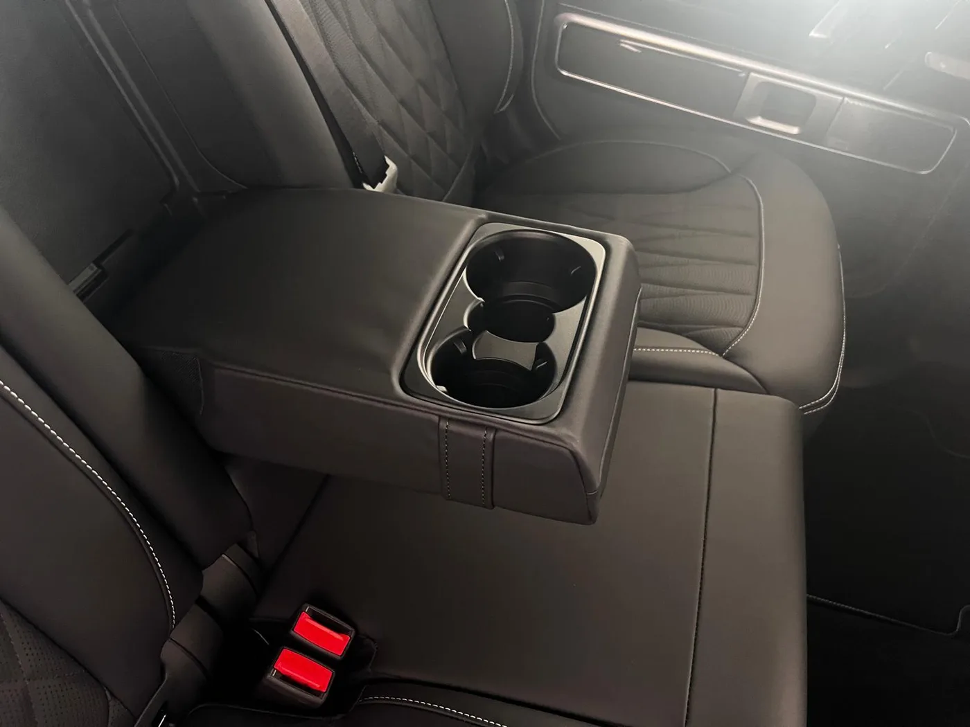 2026 Mercedes-AMG G 63 Facelift proposée par un concessionnaire spécialisé à Haar, Allemagne, photo 17 sur 22