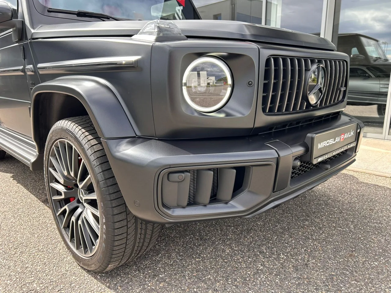 2026 Mercedes-AMG G 63 Superior, 22-inch package offered by a specialist dealer in Písek, Czechia, photo 7 of 16