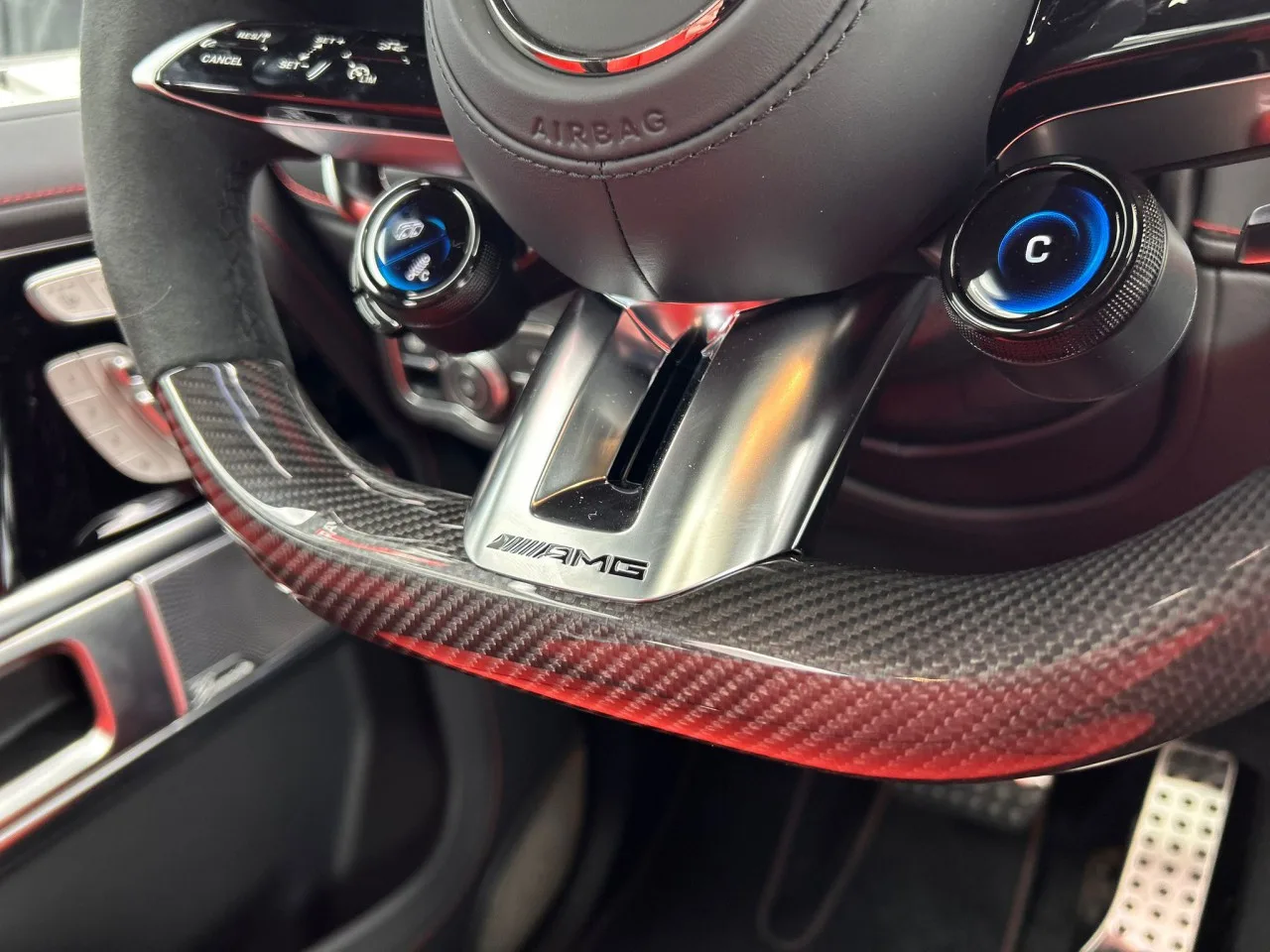 2026 Mercedes-AMG G 63 Superior, 22-inch package offered by a specialist dealer in Písek, Czechia, photo 9 of 16