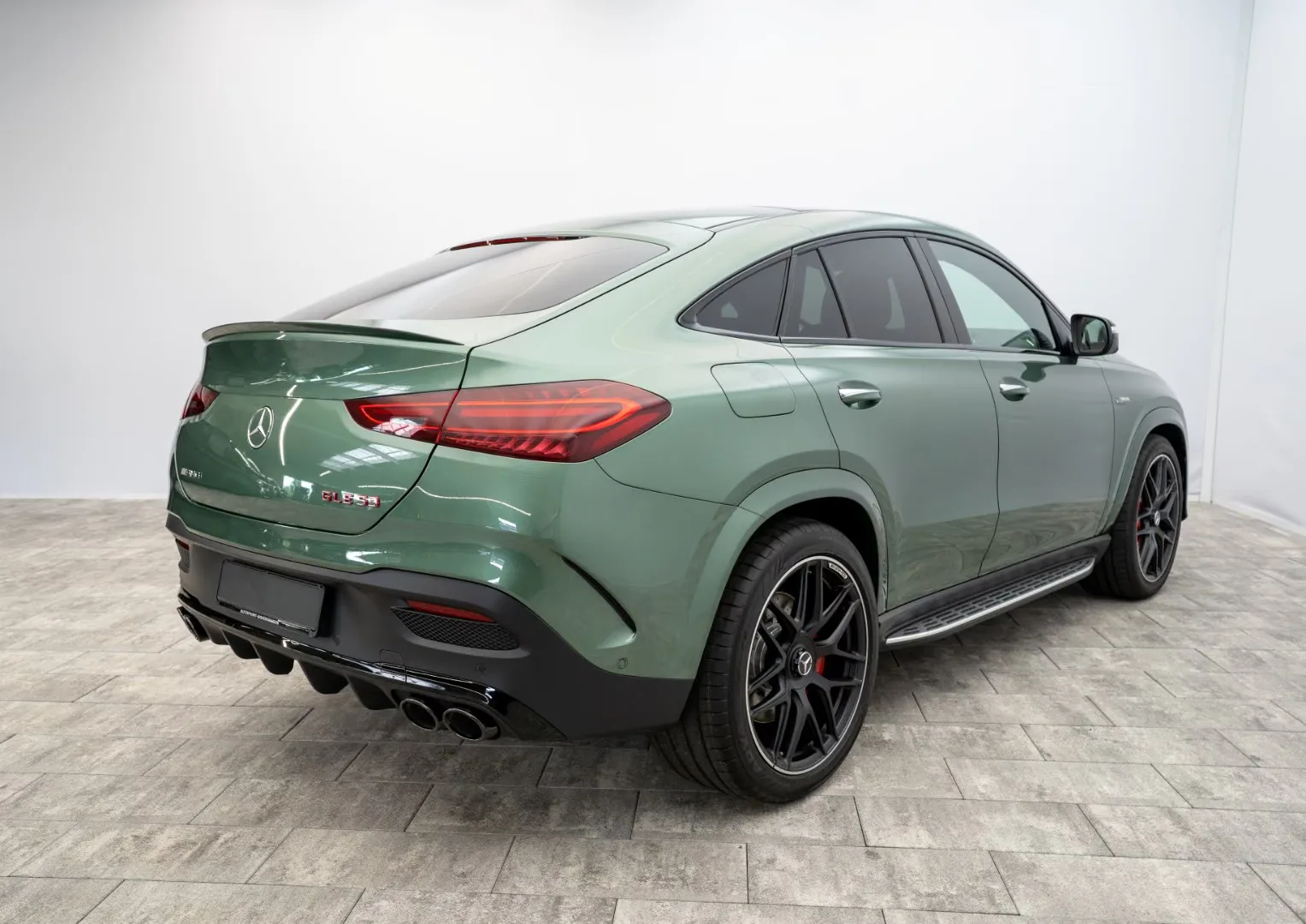 2026 Mercedes-AMG GLE 53 Coupé Hybrid 4MATIC+, 4/30