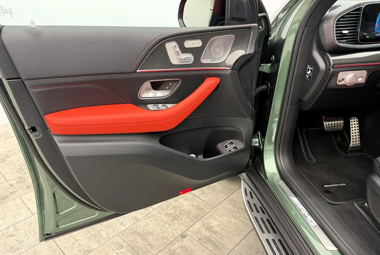 2026 Mercedes-AMG GLE 53 Coupé Hybrid 4MATIC+, 24/30