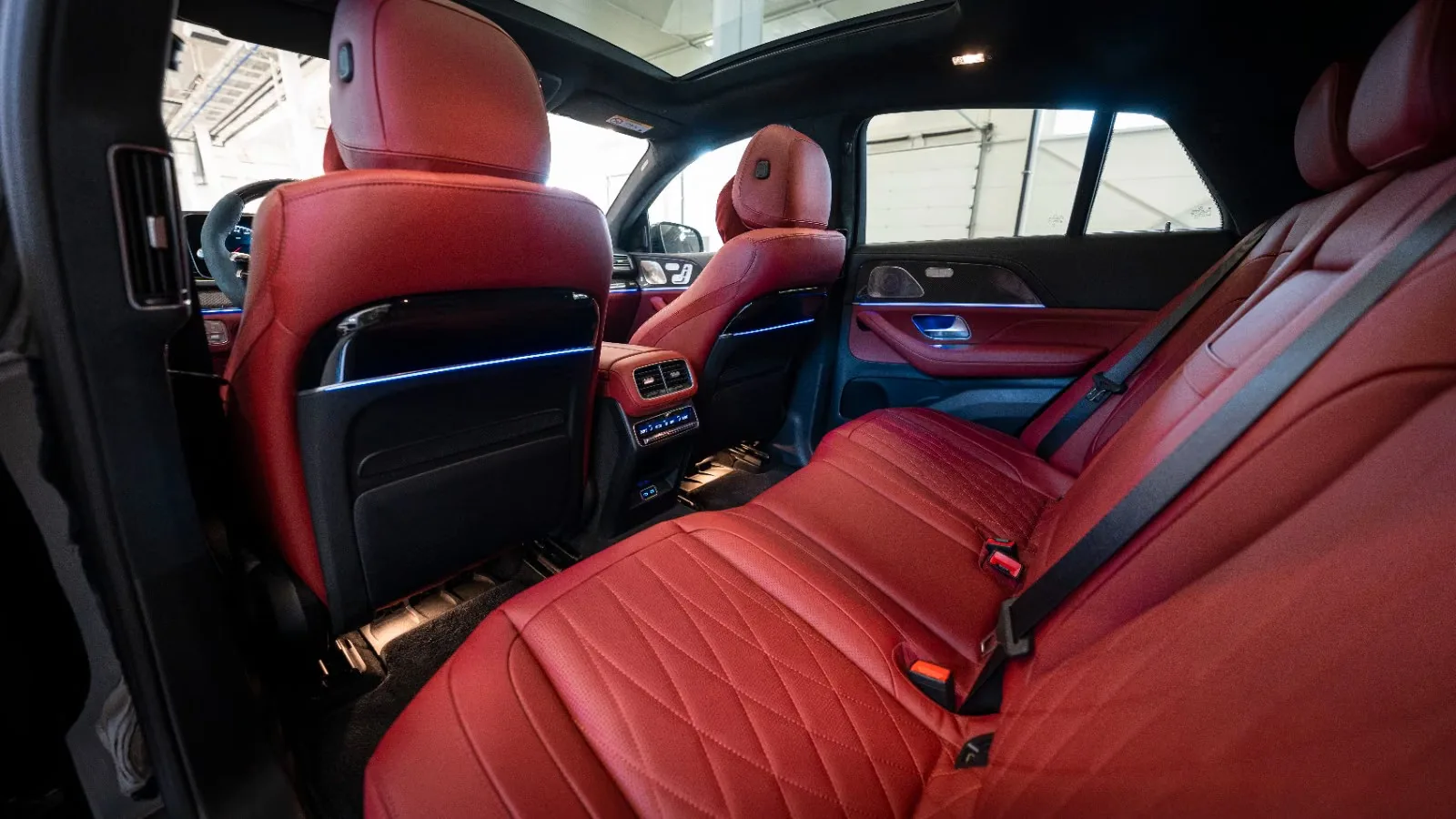 2026 Mercedes-AMG GLE 63 S Coupé 4MATIC+, LARTE Design, 12/13