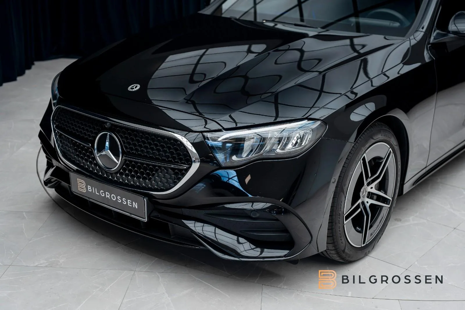 2026 Mercedes-Benz E 300 de 4MATIC Estate, AMG Line, 9/24