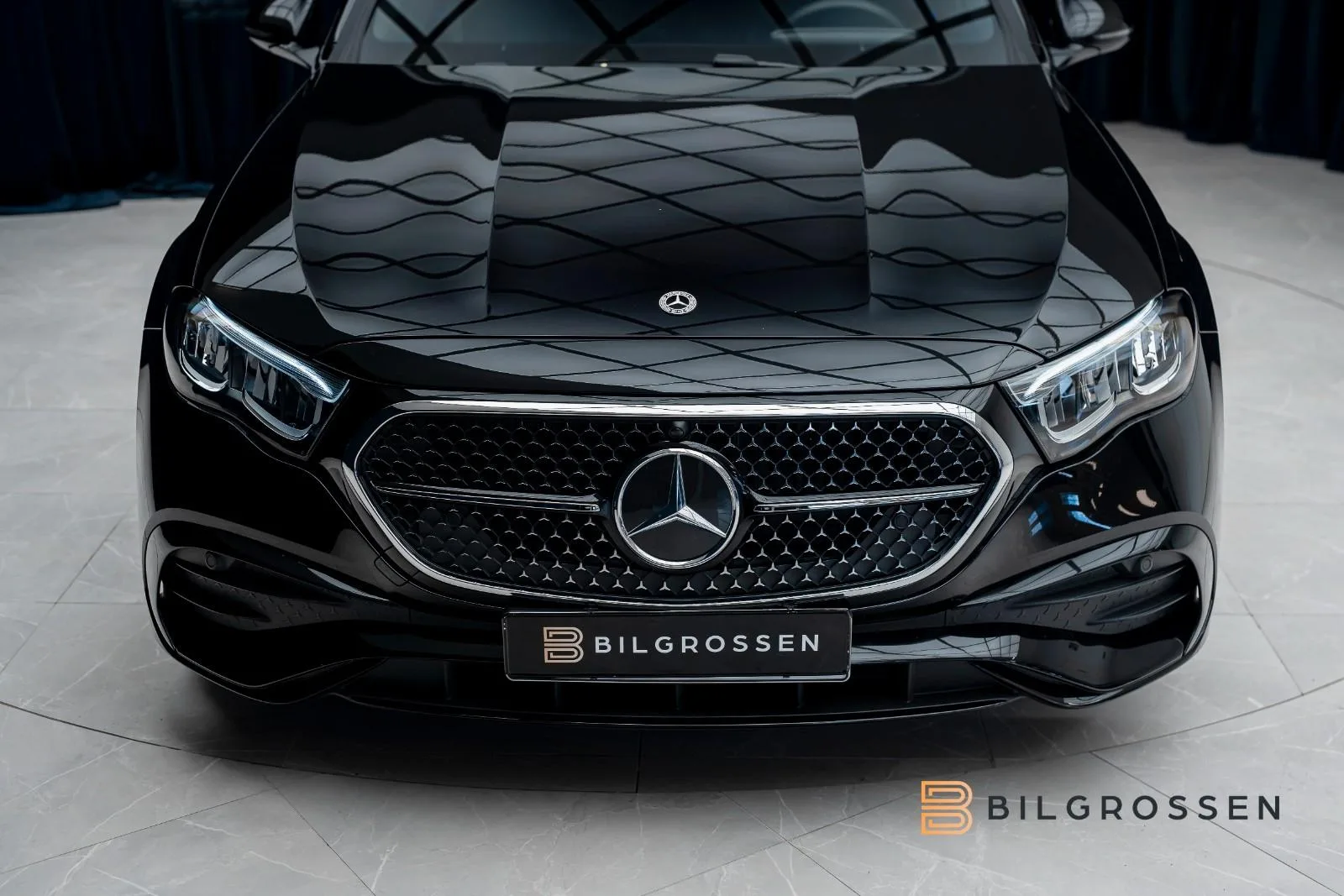 2026 Mercedes-Benz E 300 de 4MATIC Estate, AMG Line, 10/24