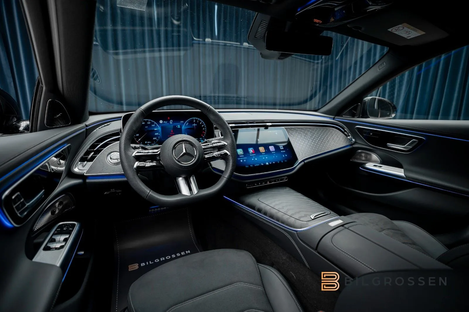 2026 Mercedes-Benz E 300 de 4MATIC Estate, AMG Line, 14/24