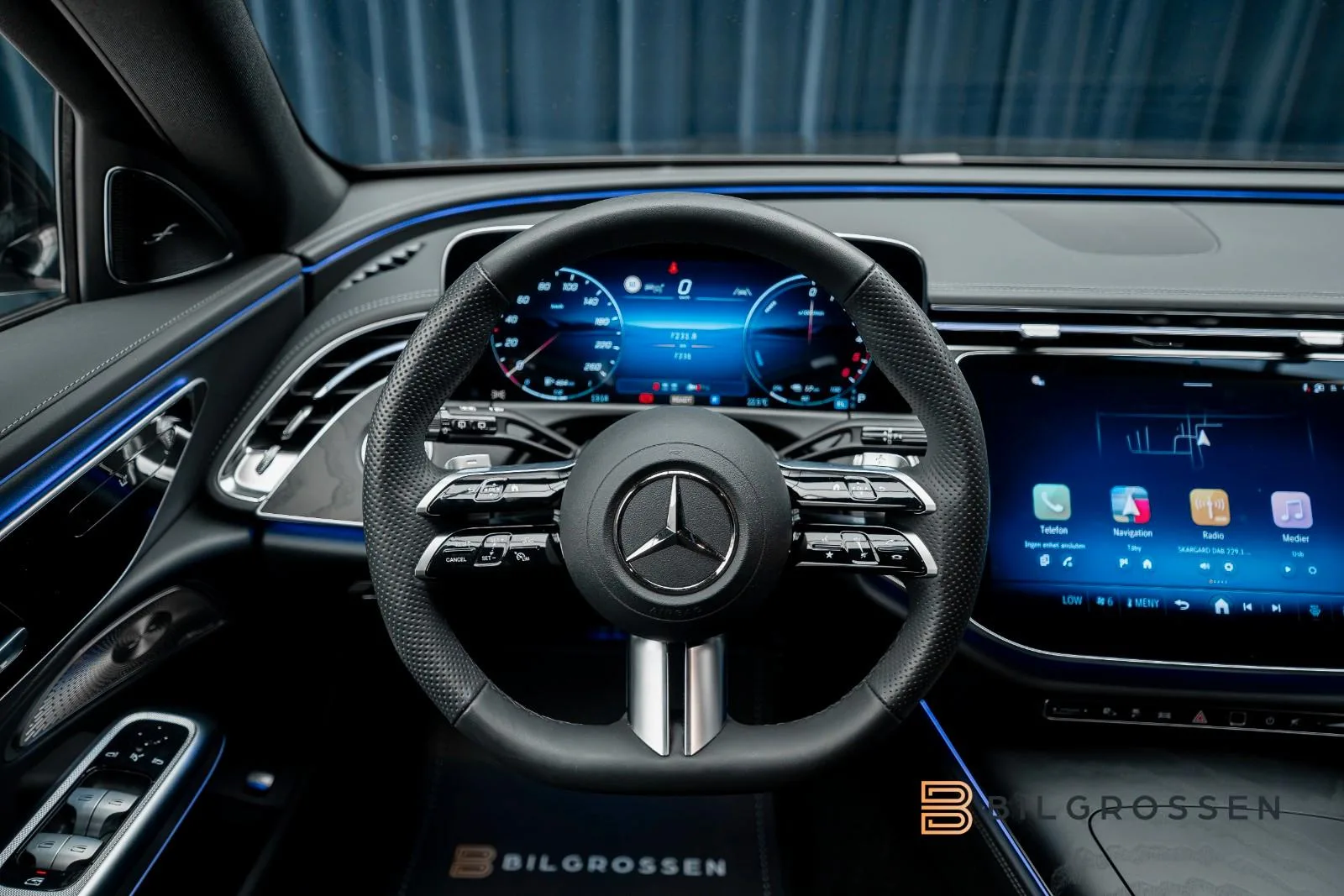 2026 Mercedes-Benz E 300 de 4MATIC Estate, AMG Line, 19/24