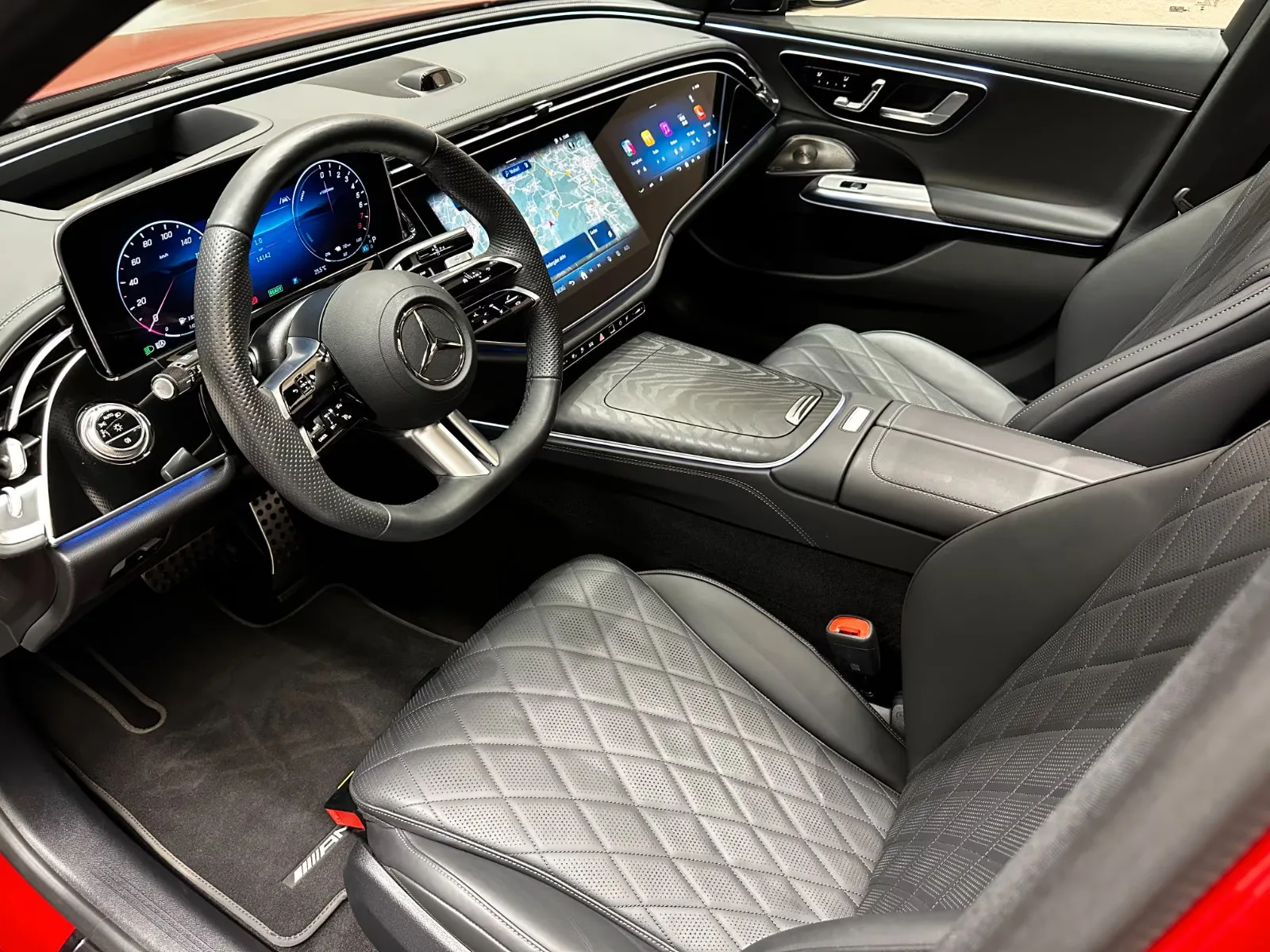 2026 Mercedes-Benz E 300 e Estate, AMG Line, 10/27