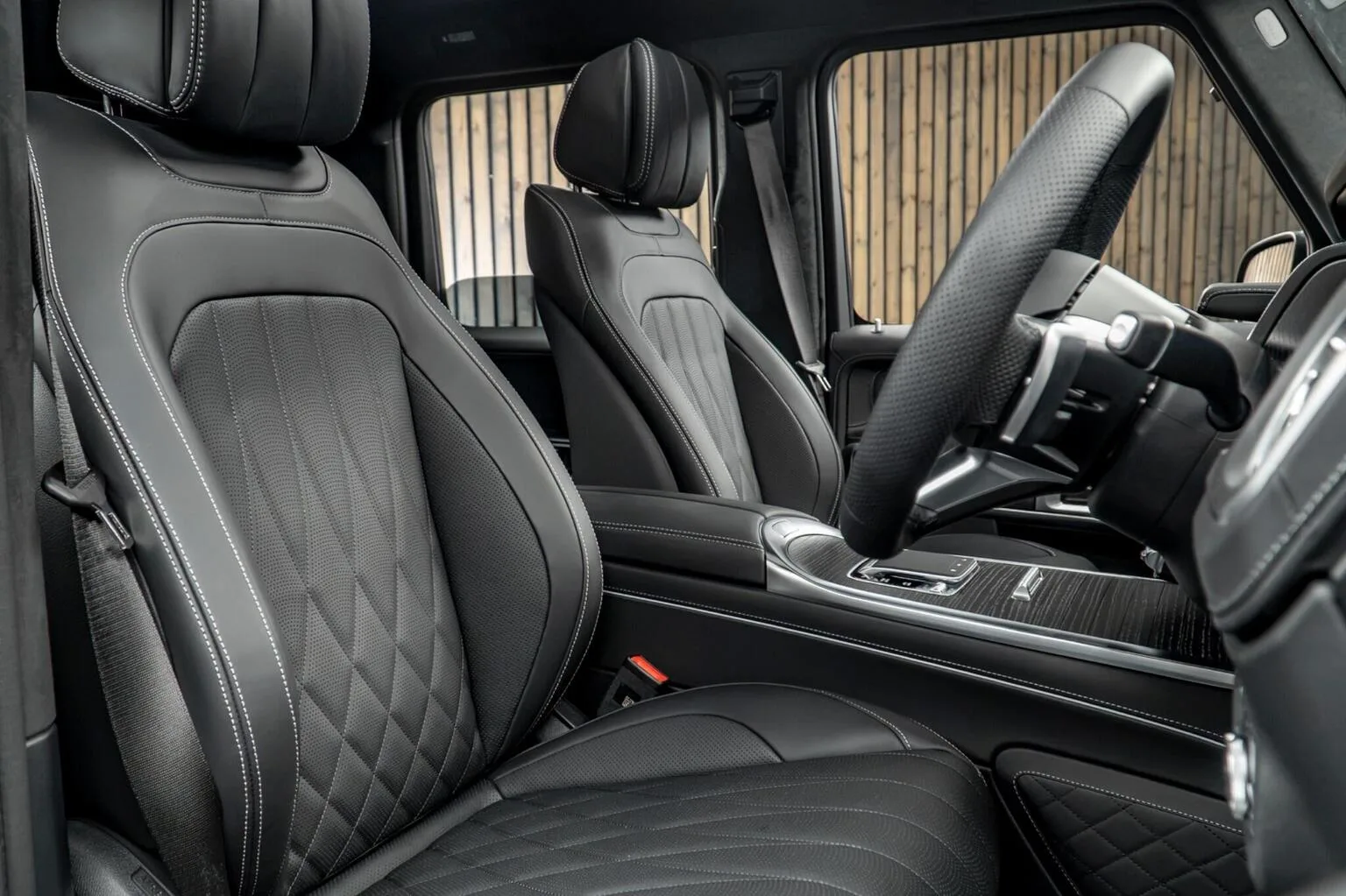 2026 Mercedes-Benz G 450 d AMG Line, 2/30