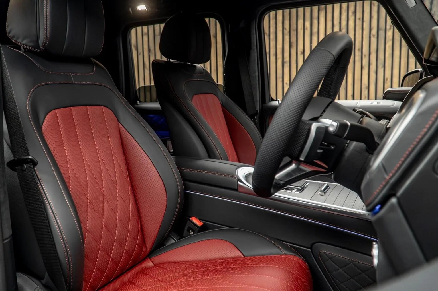 2026 Mercedes-Benz G 450 d AMG Line, 2/30