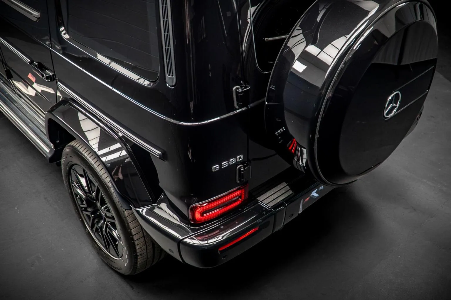 2026 Mercedes-Benz G 580 with EQ Technology AMG Line, 18/30