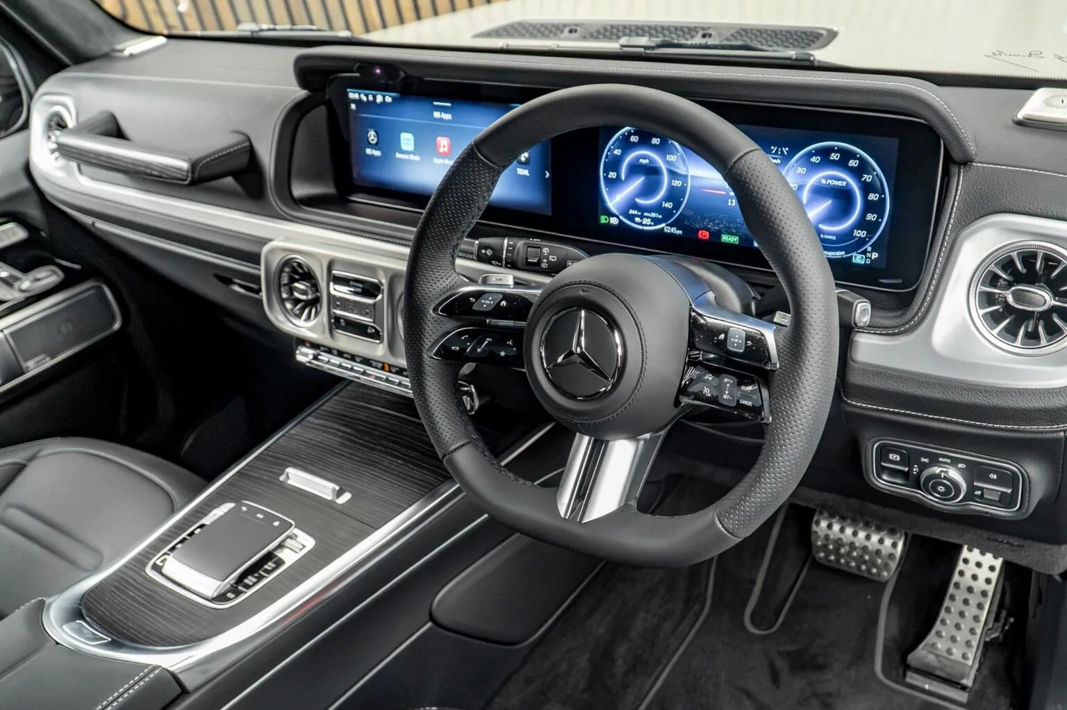 2026 Mercedes-Benz G 580 with EQ Technology AMG Line, 22/30