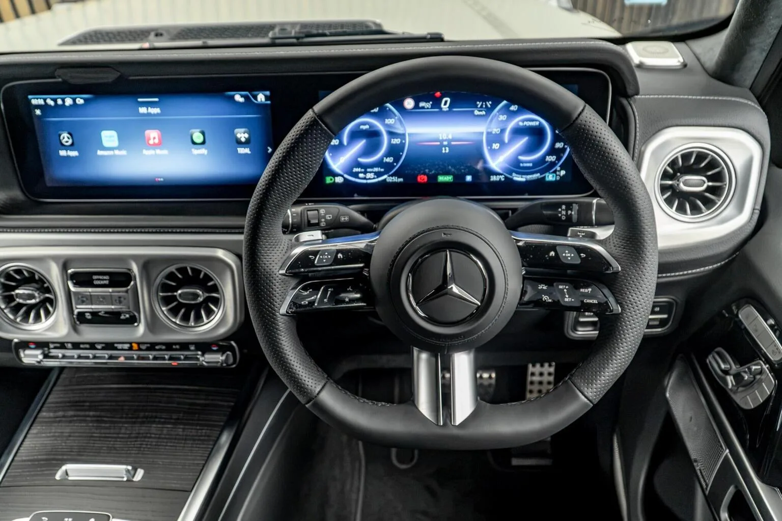 2026 Mercedes-Benz G 580 with EQ Technology AMG Line, 25/30