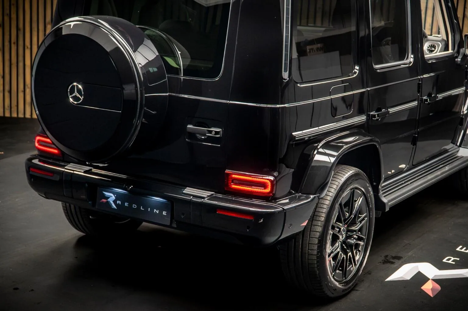 2026 Mercedes-Benz G 580 with EQ Technology AMG Line, 21/30