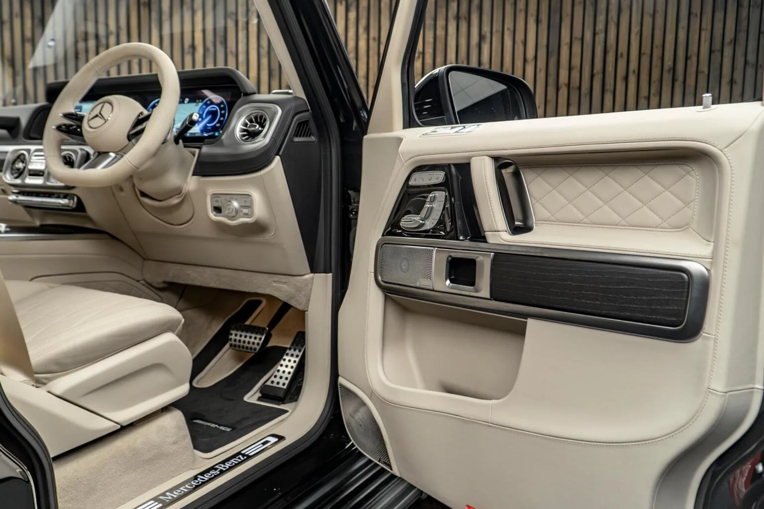 2026 Mercedes-Benz G 580 with EQ Technology AMG Line, 30/30