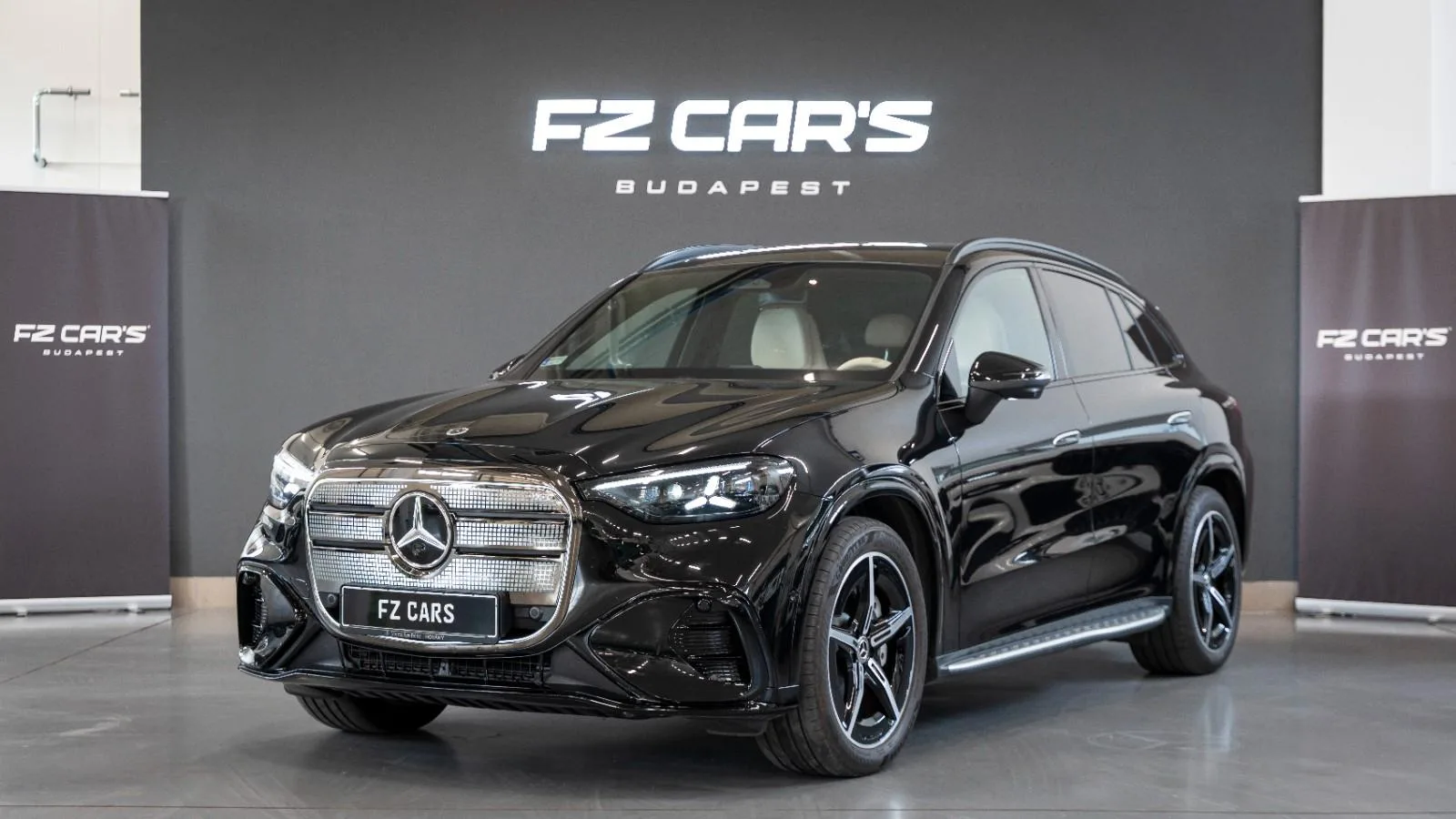 2026 Mercedes-Benz GLC 400 4MATIC with EQ Technology AMG Line angeboten von einem Fachhändler in Budapest, Ungarn, Hauptfoto