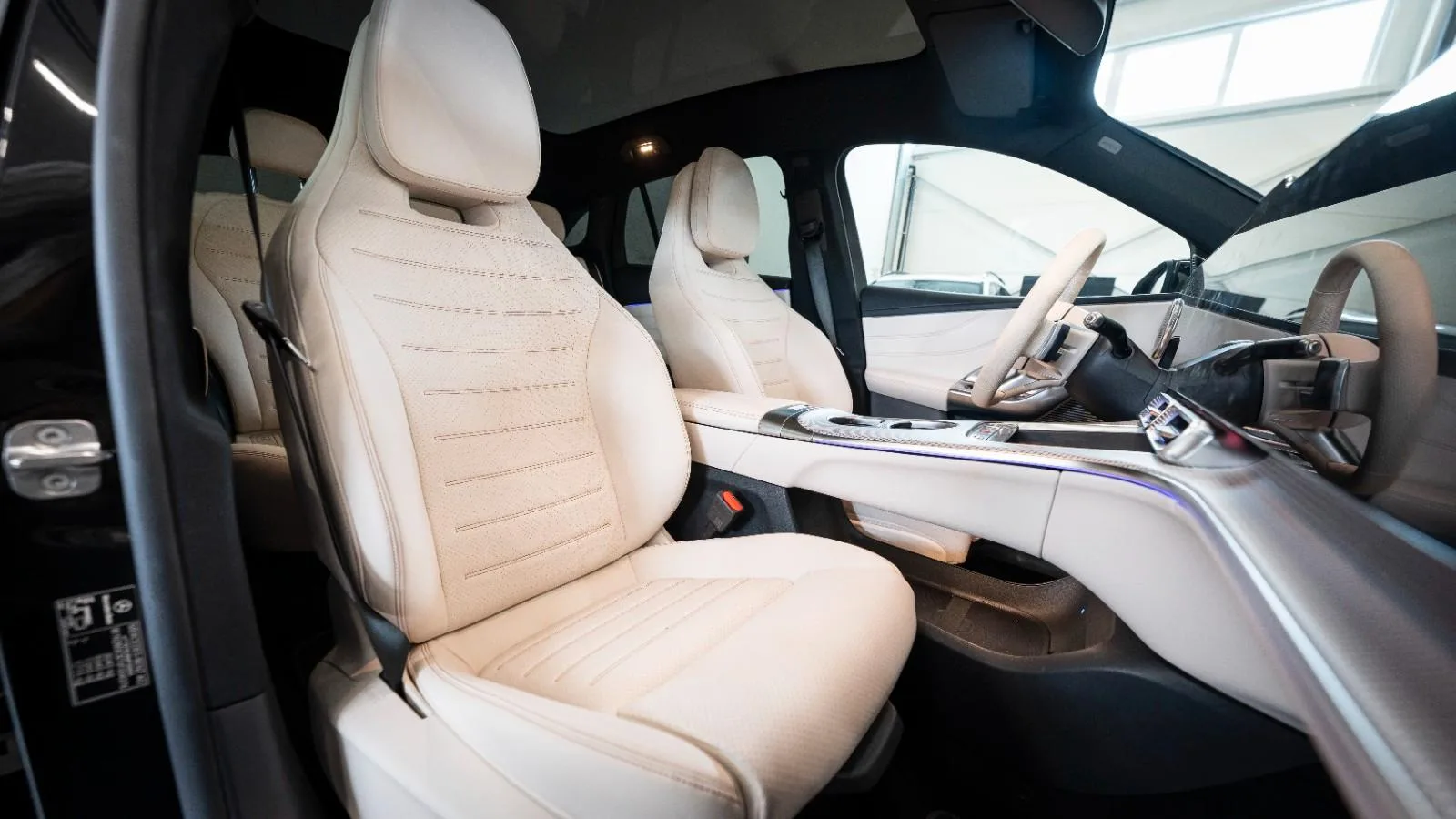 2026 Mercedes-Benz GLC 400 4MATIC with EQ Technology AMG Line, 12/12