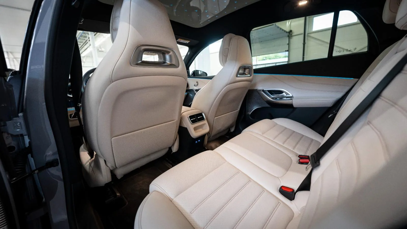 2026 Mercedes-Benz GLC 400 4MATIC with EQ Technology AMG Line, 12/12