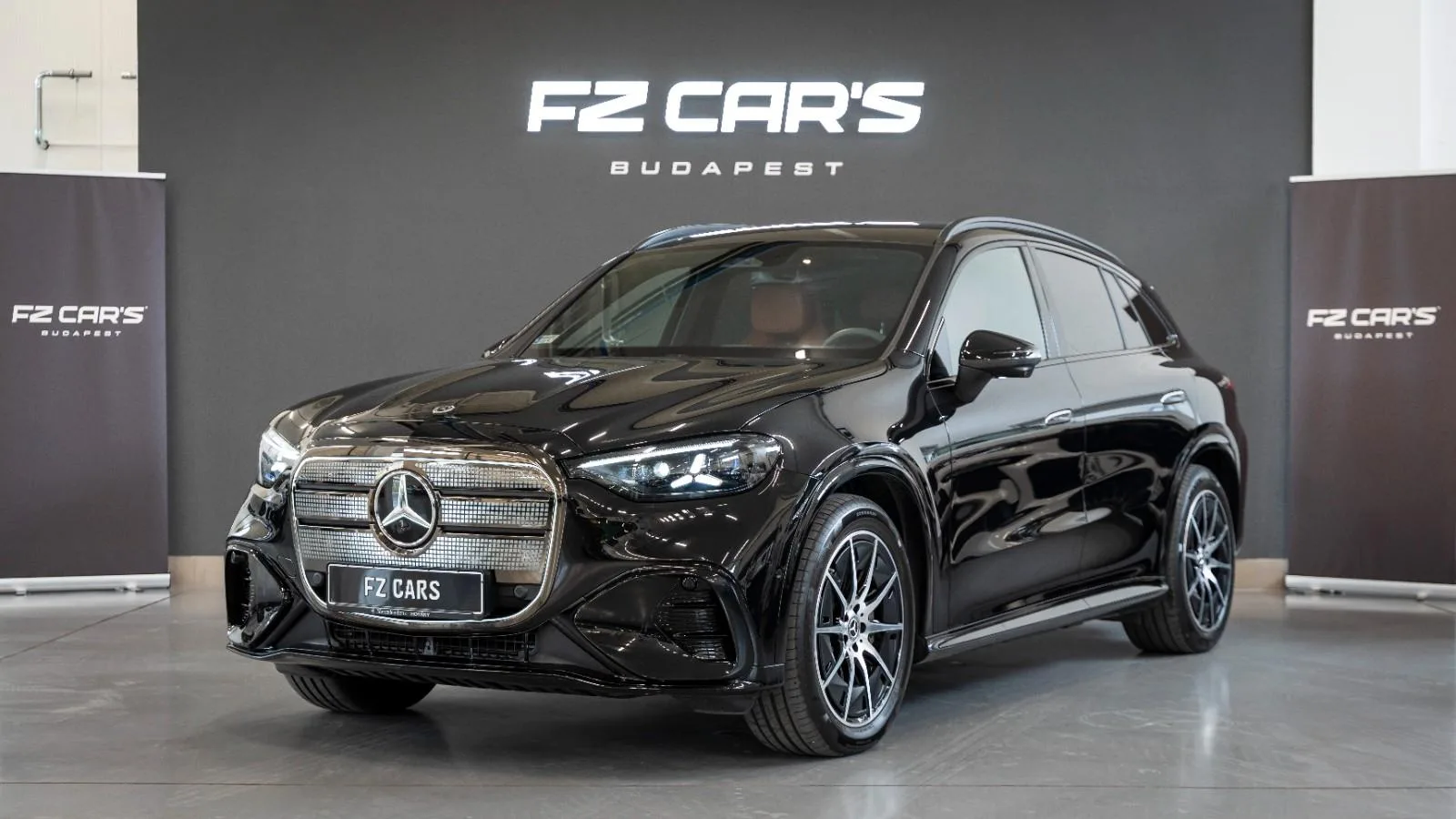 2026 Mercedes-Benz GLC 400 4MATIC with EQ Technology AMG Line angeboten von einem Fachhändler in Budapest, Ungarn, Hauptfoto