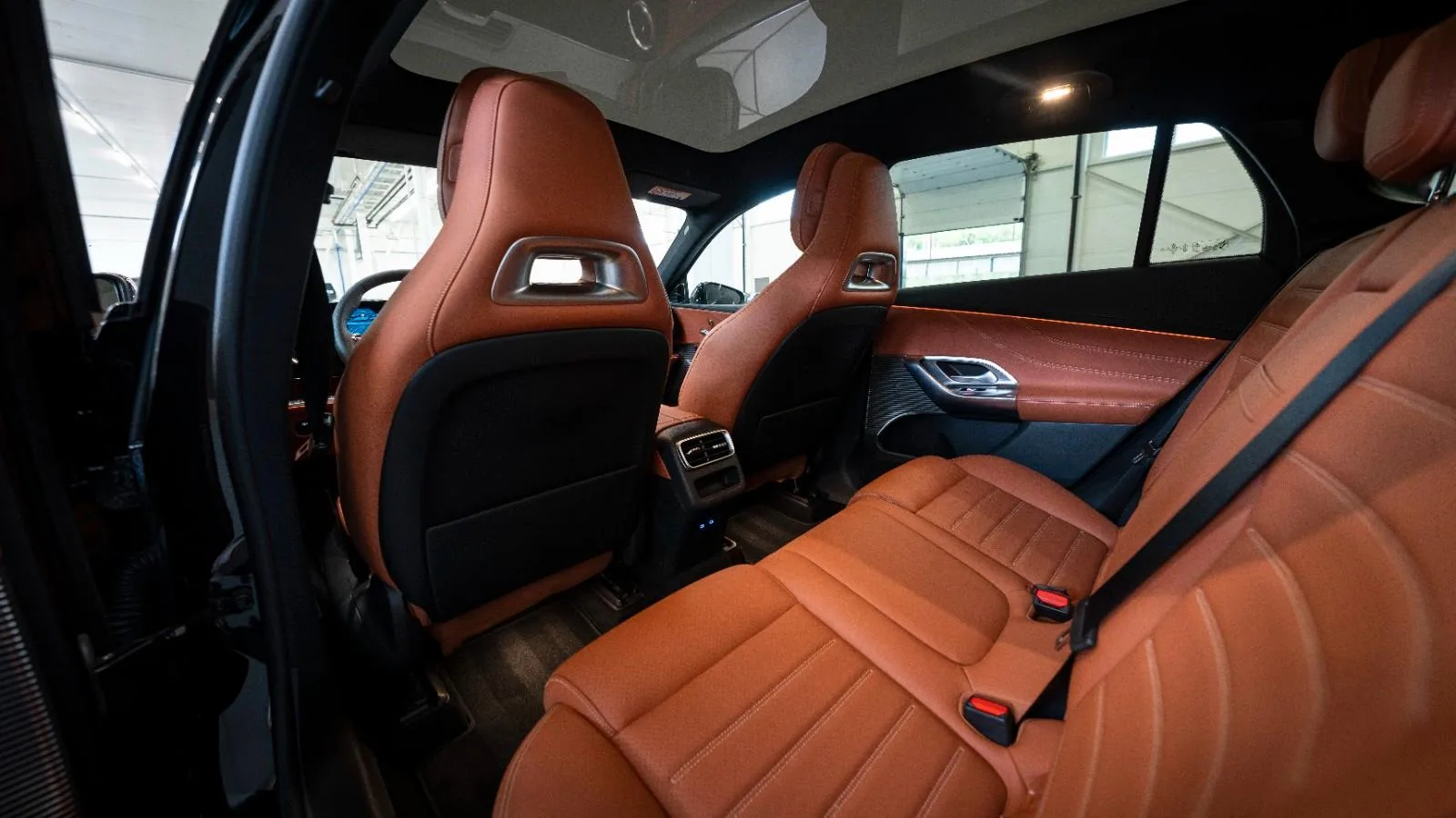 2026 Mercedes-Benz GLC 400 4MATIC with EQ Technology AMG Line, 12/12