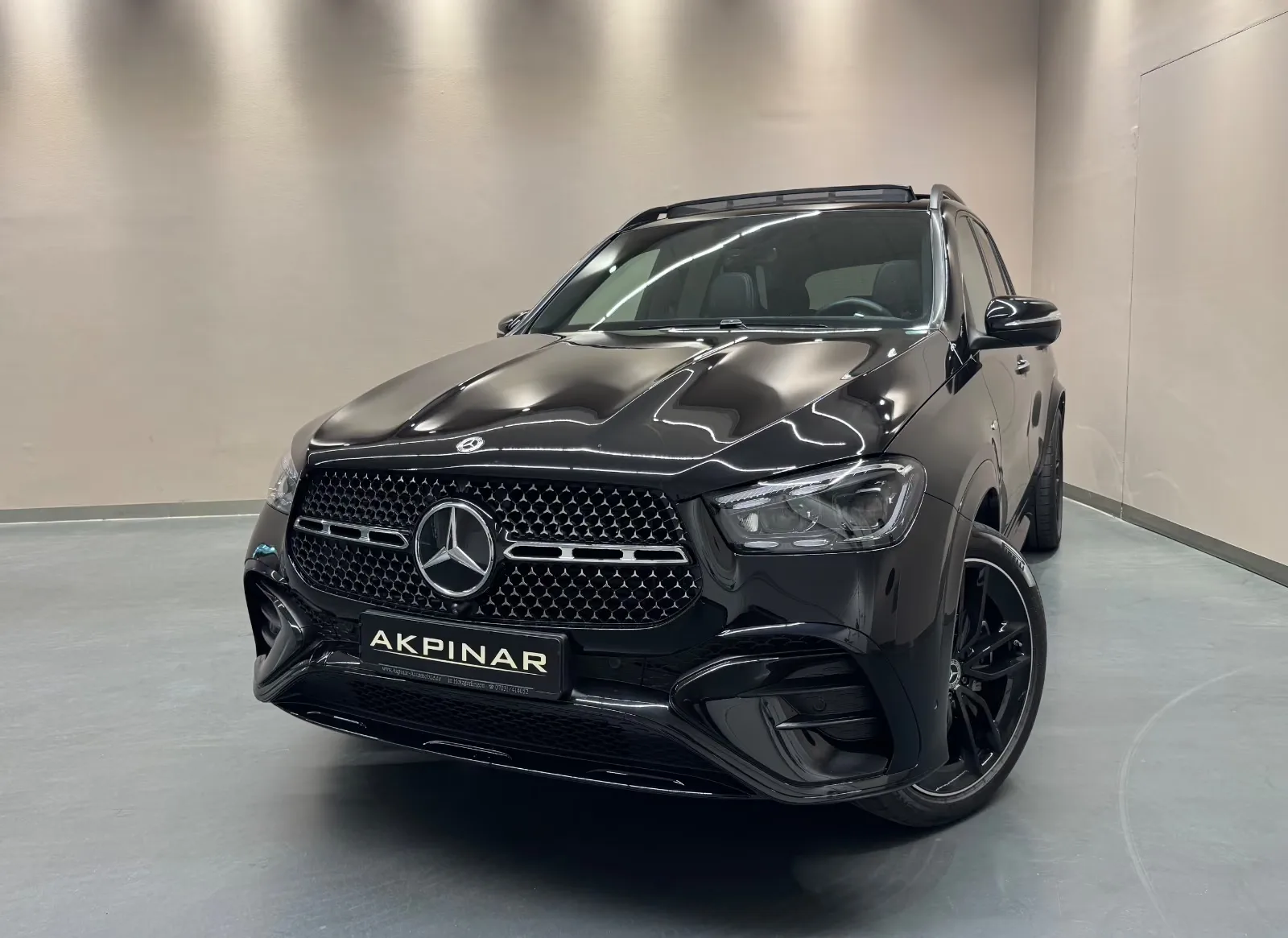 2026 Mercedes-Benz GLE 400 e 4MATIC, AMG Line, 2/23