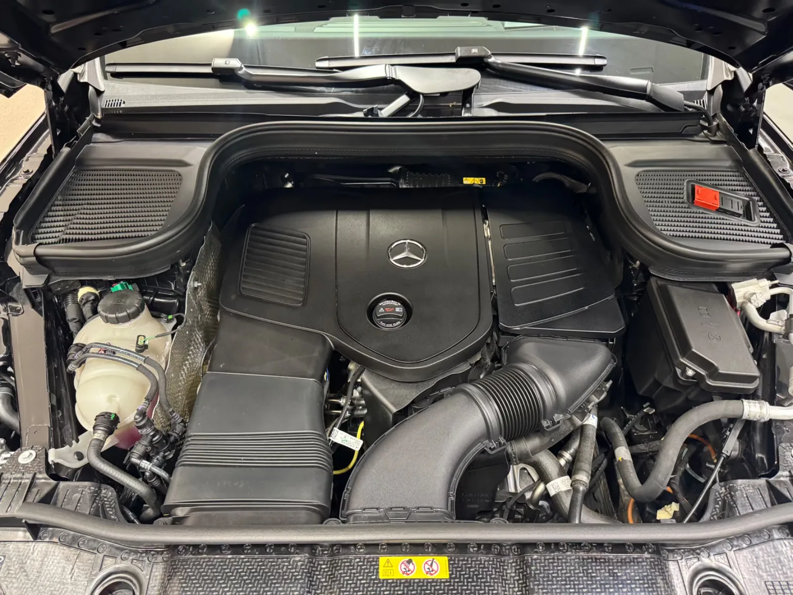 2026 Mercedes-Benz GLE 400 e 4MATIC, AMG Line, 6/23