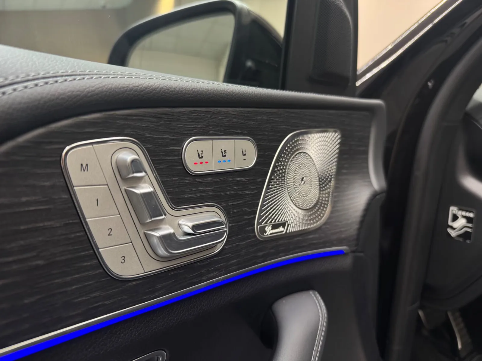 2026 Mercedes-Benz GLE 400 e 4MATIC, AMG Line, 12/23