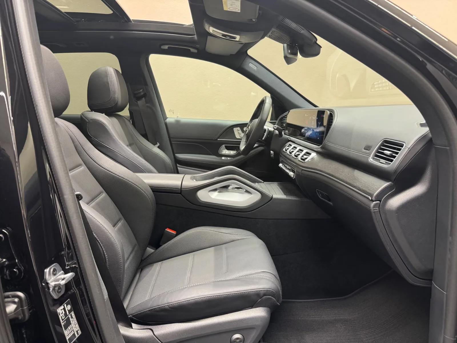 2026 Mercedes-Benz GLE 400 e 4MATIC, AMG Line, 19/23