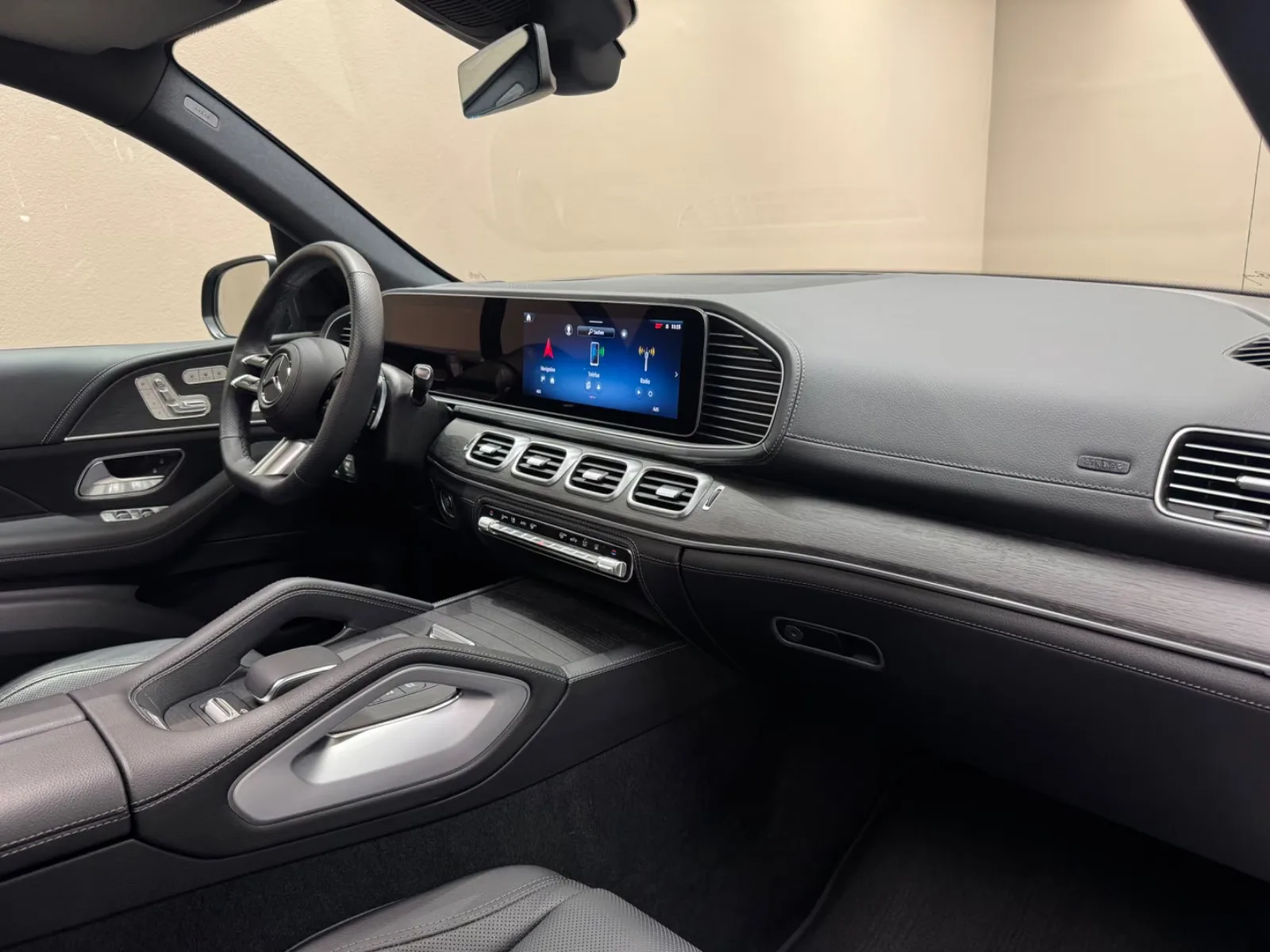 2026 Mercedes-Benz GLE 400 e 4MATIC, AMG Line, 20/23