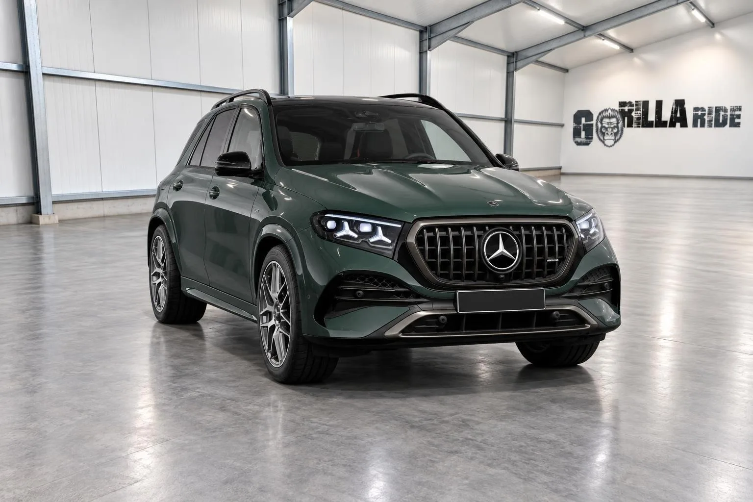 2026 Mercedes-Benz GLE 450 d en un concesionario especializado de Bielefeld, Alemania, foto principal