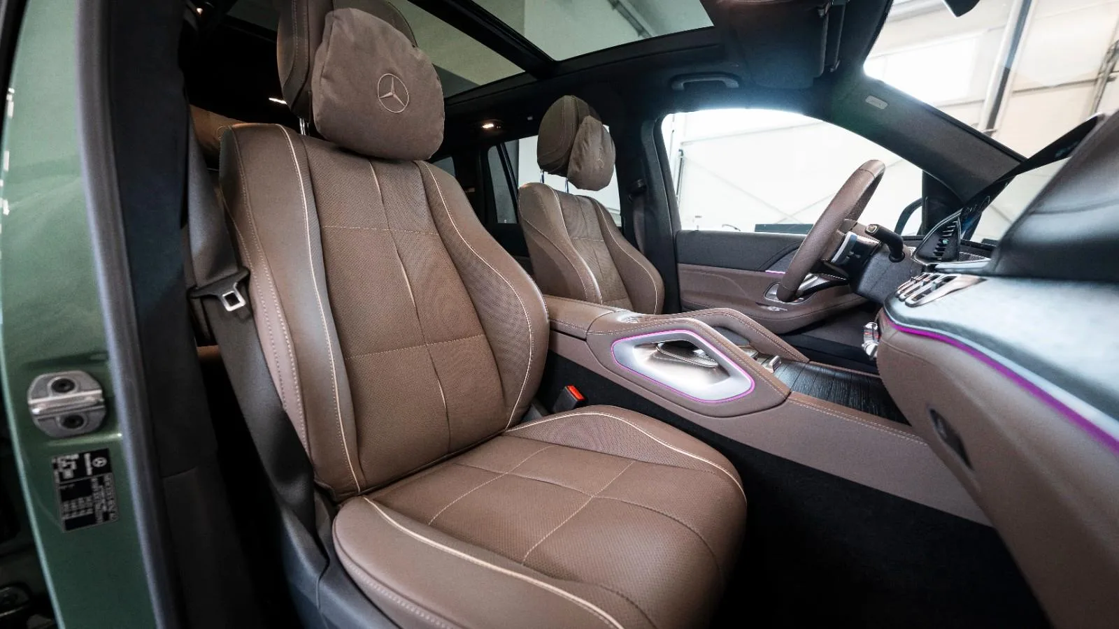 2026 Mercedes-Benz GLS 450 d 4MATIC, AMG Line, 12/13