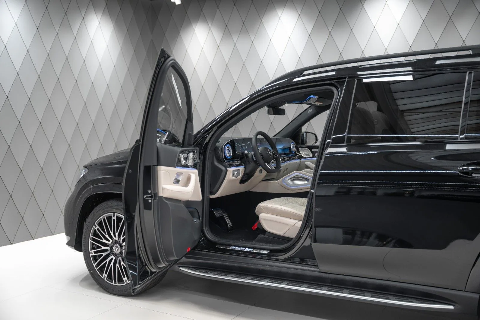 2026 Mercedes-Benz GLS 450 d, 12/30