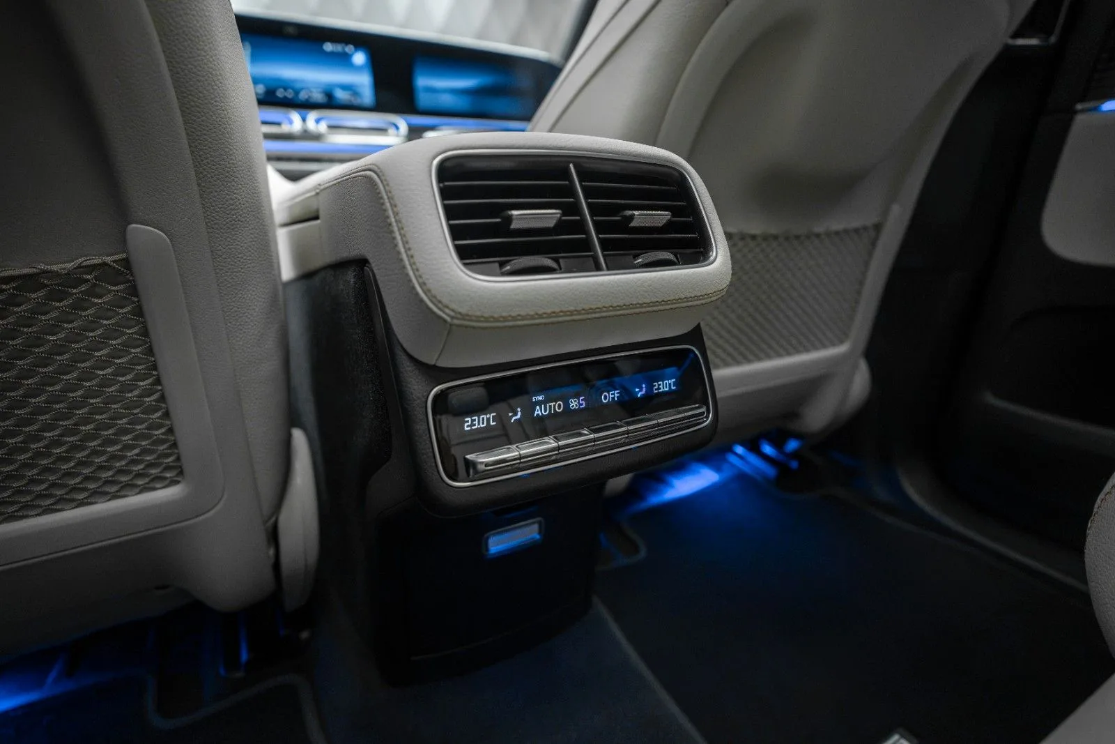 2026 Mercedes-Benz GLS 450 d, 29/30