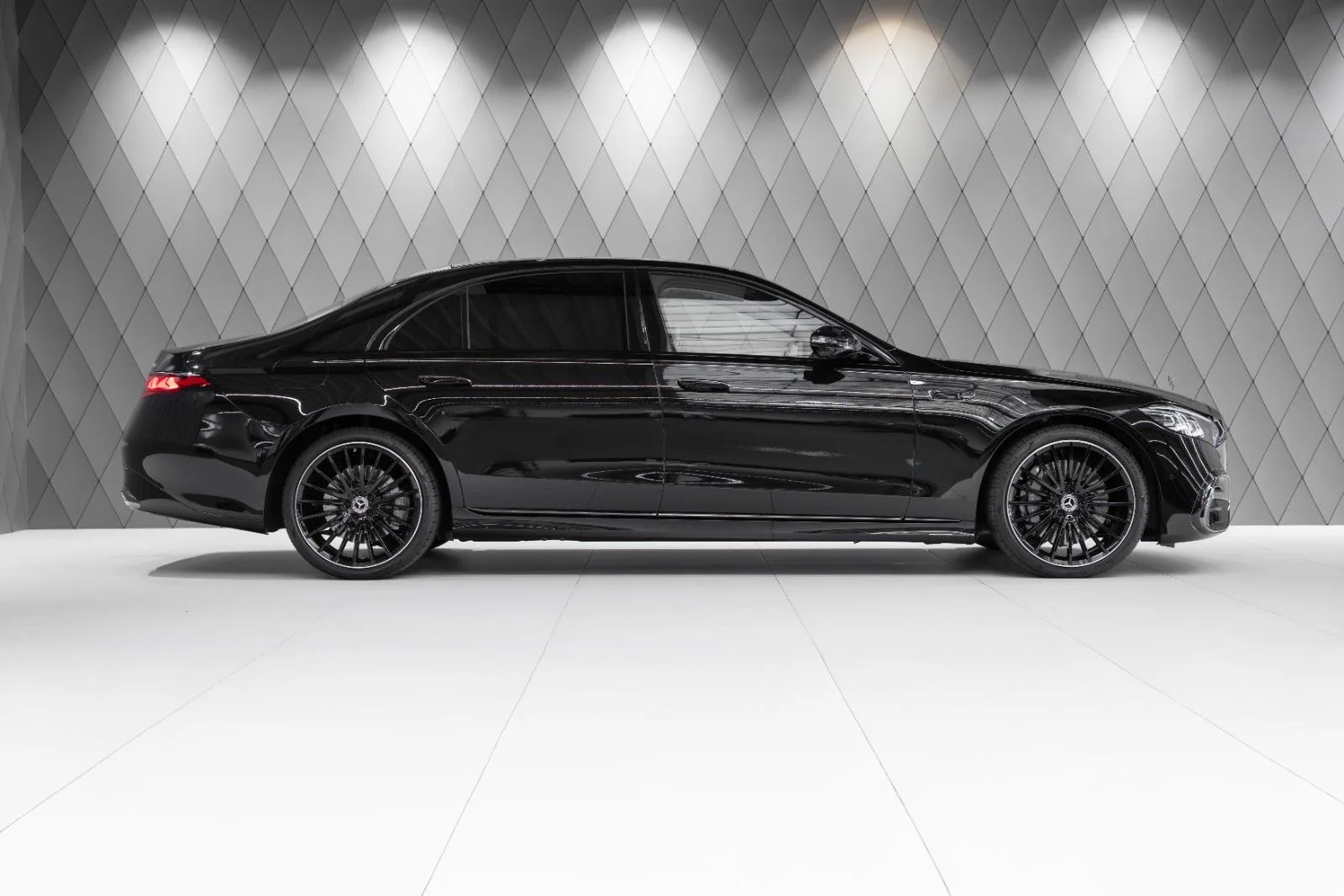2026 Mercedes-Benz S 450 d, 3/29
