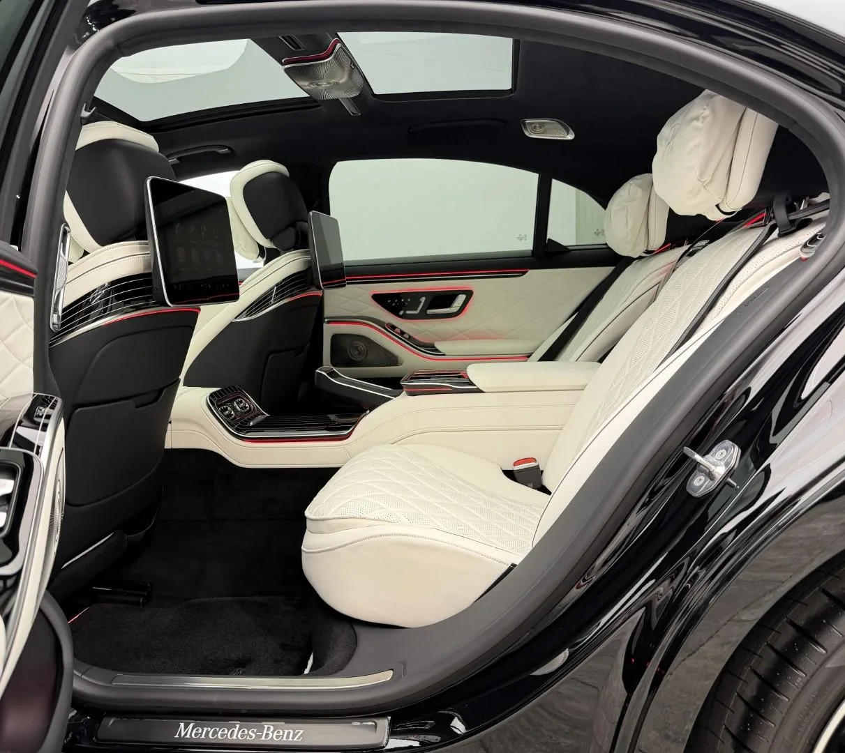 2026 Mercedes-Benz S 580 4MATIC Long, AMG Line, 18/30