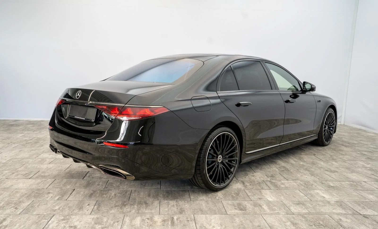 2026 Mercedes-Benz S 580 4MATIC Long, AMG Line, 4/30
