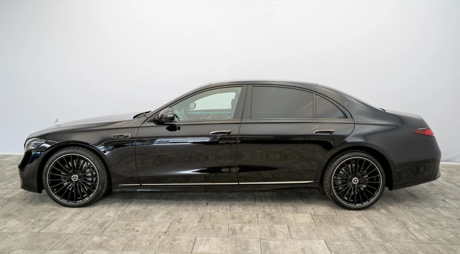 2026 Mercedes-Benz S 580 4MATIC Long, AMG Line, 9/30