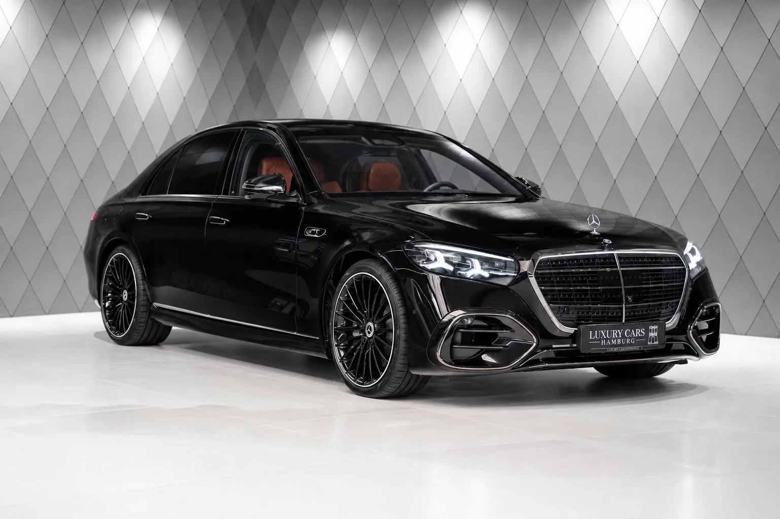 2026 Mercedes-Benz S 580 proposée par un spécialiste de la supercar à Schenefeld, Allemagne, photo principale