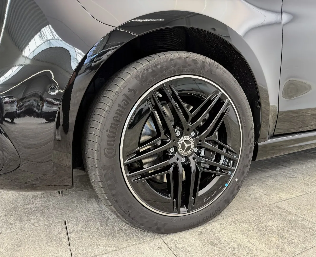 2026 Mercedes-Benz V 300 d 4MATIC Long, EXCLUSIVE AMG Line, 25/30