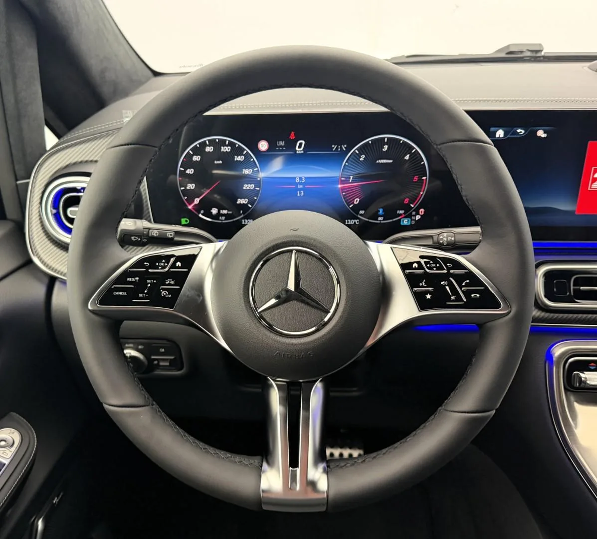 2026 Mercedes-Benz V 300 d 4MATIC Long, EXCLUSIVE AMG Line, 7/30