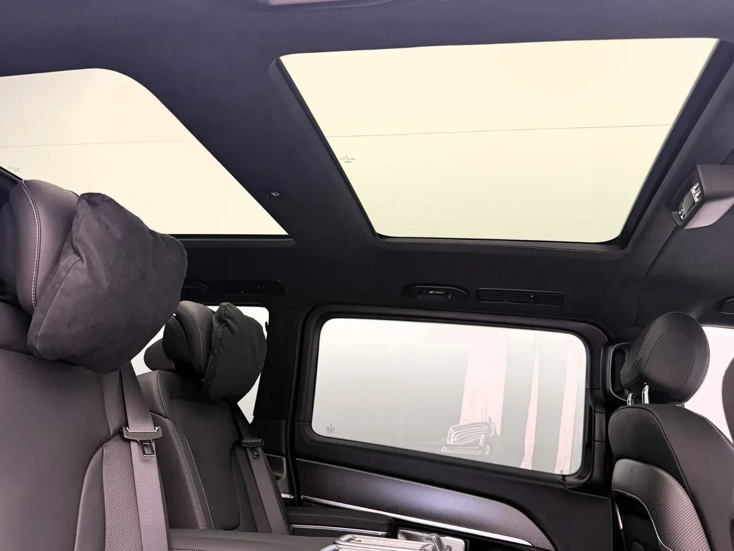 2026 Mercedes-Benz V 300 d 4MATIC Long, EXCLUSIVE AMG Line, 24/30