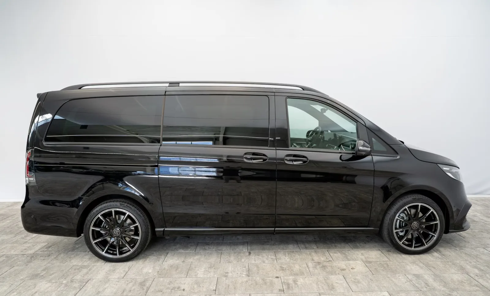 2026 Mercedes-Benz V 300 d 4MATIC Long, EXCLUSIVE BRABUS, 7/30