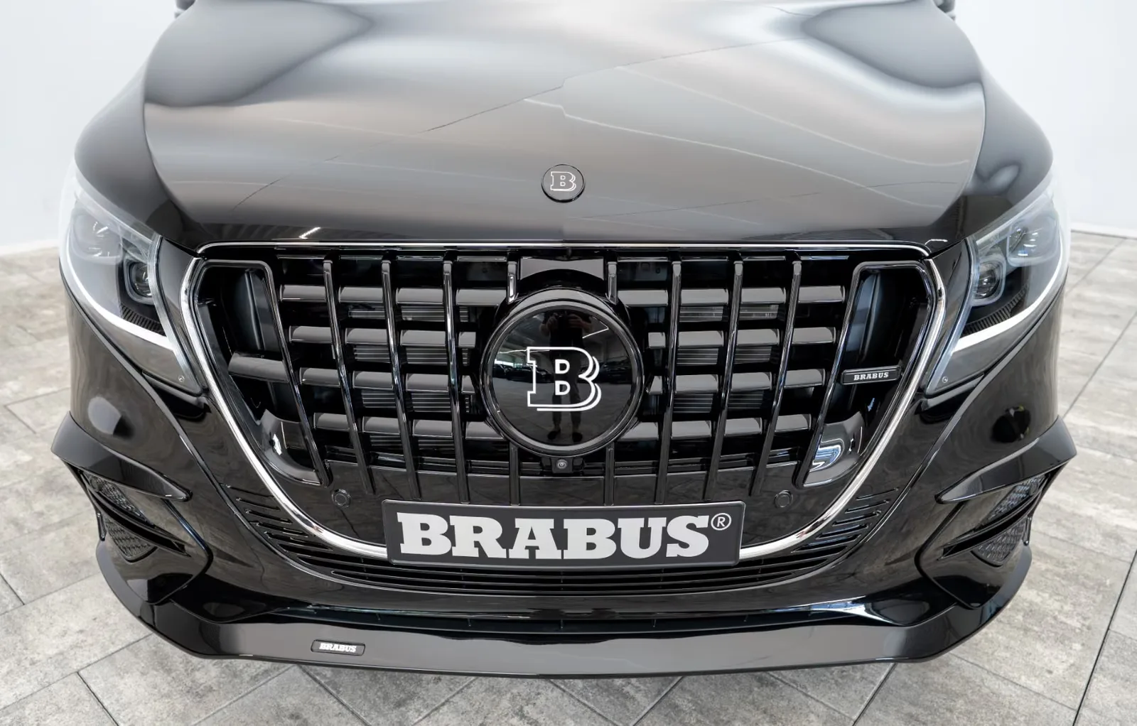 2026 Mercedes-Benz V 300 d 4MATIC Long, EXCLUSIVE BRABUS, 30/30
