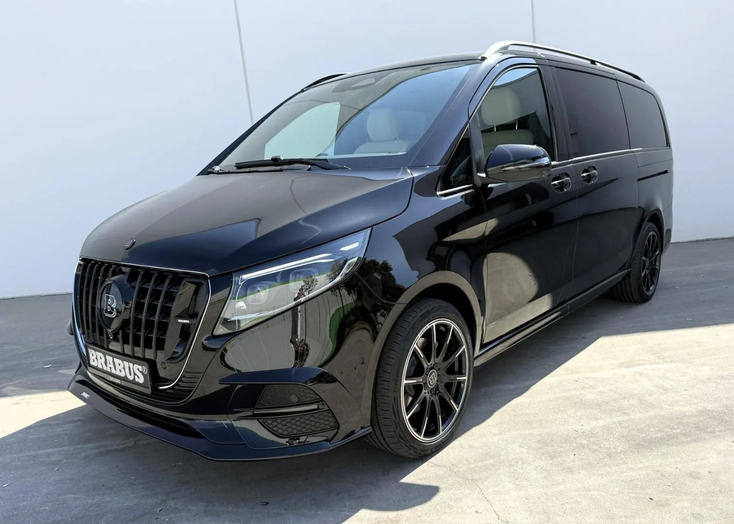 2026 Mercedes-Benz V 300 d 4MATIC Long, EXCLUSIVE BRABUS offered by a specialist dealer in Nordhausen, Germany, main photo