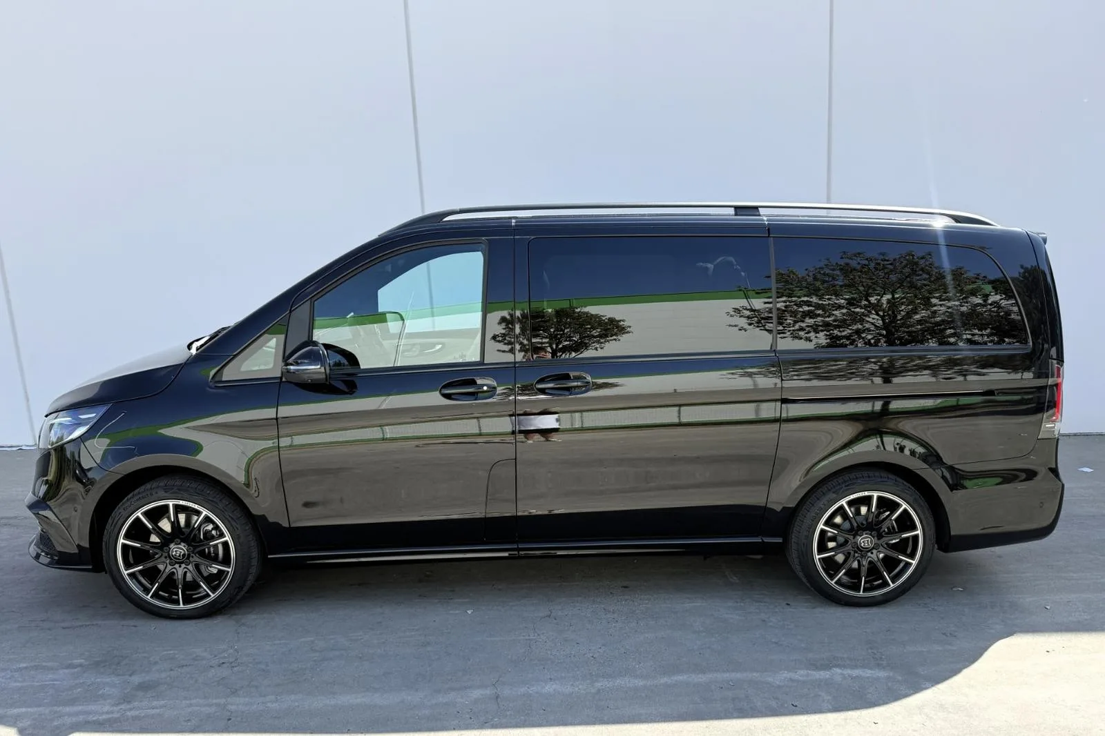 2026 Mercedes-Benz V 300 d 4MATIC Long, EXCLUSIVE BRABUS, 9/30