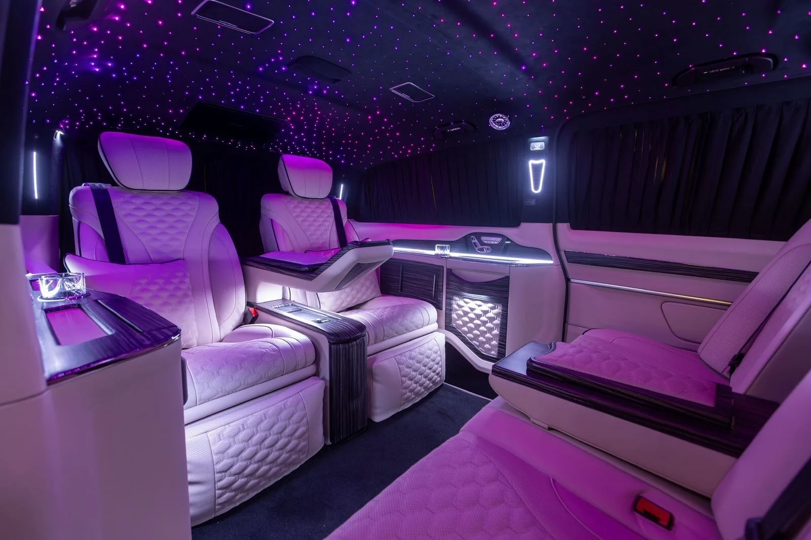 2026 Mercedes-Benz V 300 d Sutton VIP Class, 12/16