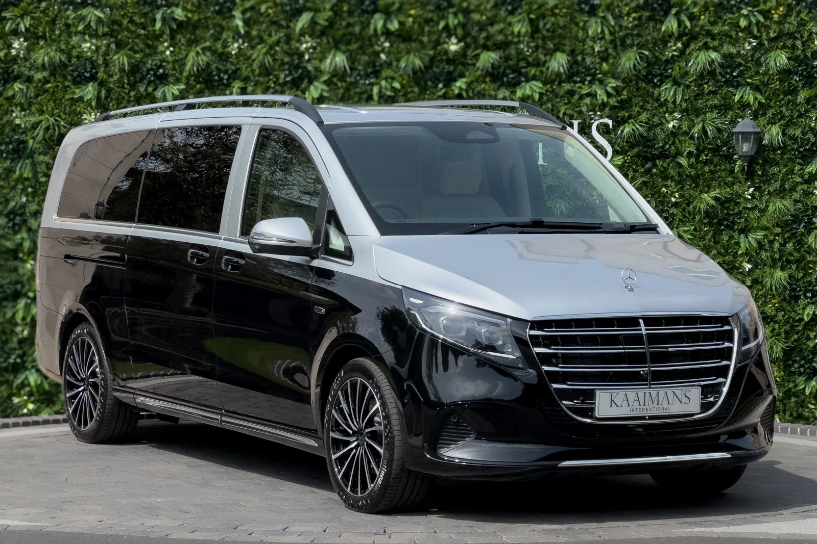 2026 Mercedes-Benz V 300 d Senzati Jet Class offered by a specialist dealer in Tollerton, United Kingdom, main photo