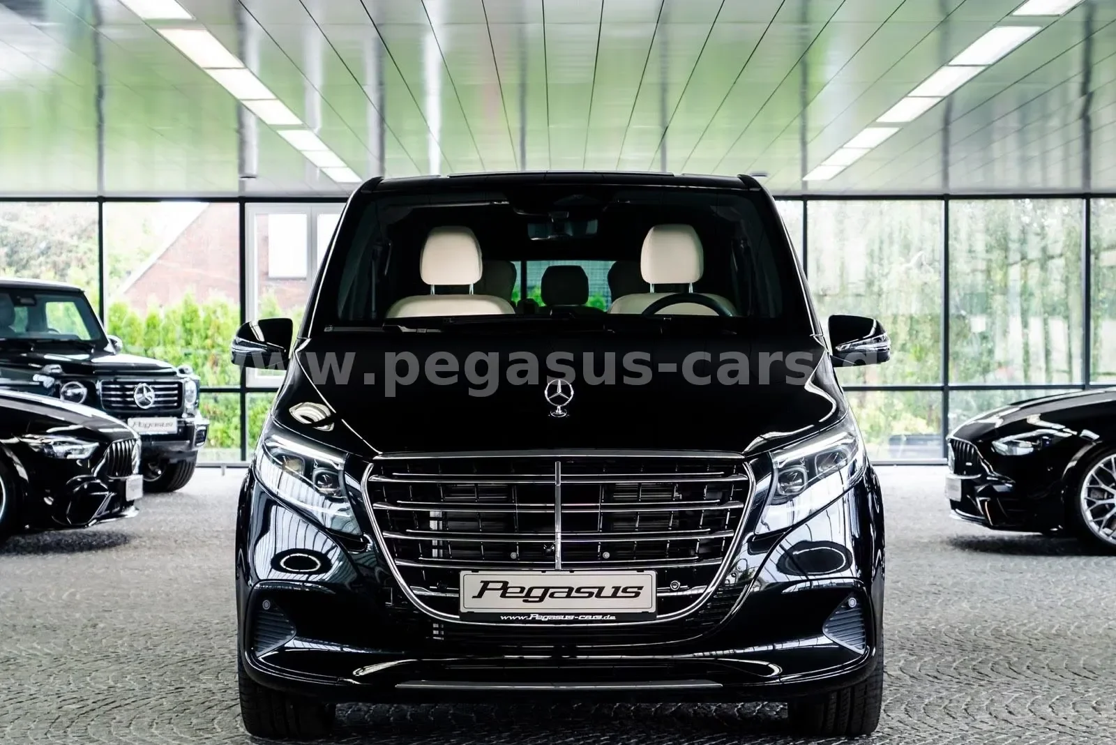 2026 Mercedes-Benz V 300 d 4MATIC, Exclusive, extra-long, 4/30